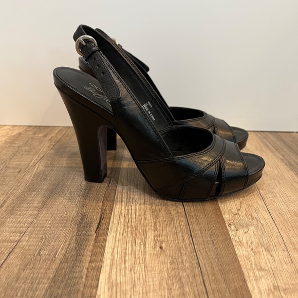 Donald J. Pliner 6M Vero Cuoio Vintage Open Toe Black Leather Heels - Picture 2 of 8